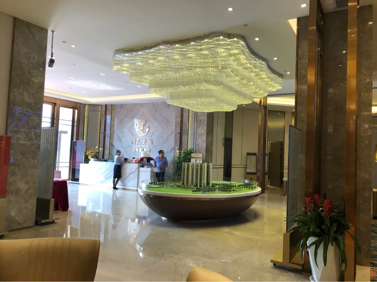 佳兆业君汇上品新拍现场谍照，实时了解楼盘新动态！