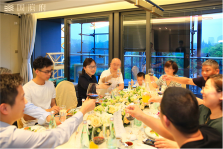 浙江旭辉∣用一场高贵的“宴”遇，与家人相聚于此
