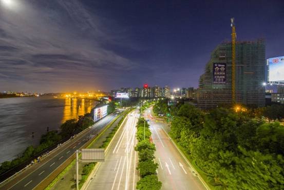 2005年滨江大道定调江门北展:被誉为"新世纪江门第一工程"的滨江