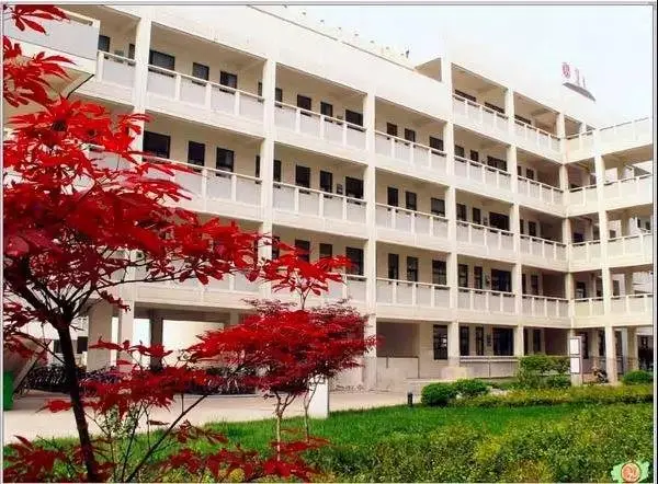 海门实验小学实景图