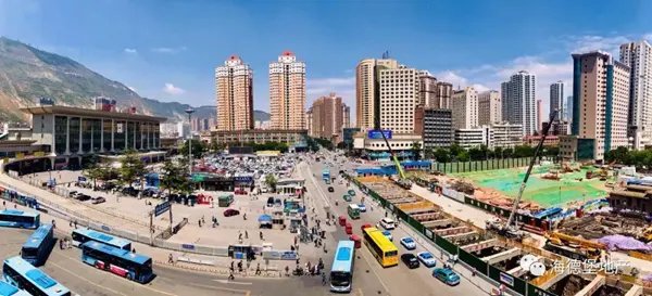 好消息！兰州地铁2号线出入口顺利封顶