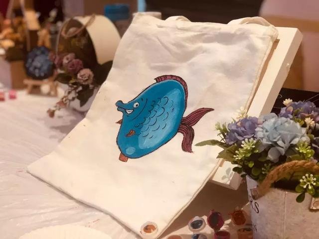 利川·天纵城丨手绘帆布包DIY，拾起生活中的多彩艺术