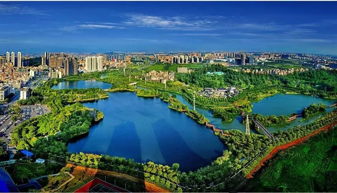 广州参与全球竞争的关键地带,不断涌入的国际化精英,都将成为花都湖的