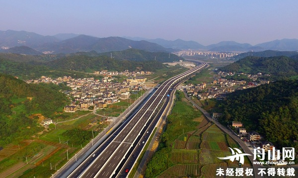 舟山城市条快速路——东西快速路于9月28日24时开通