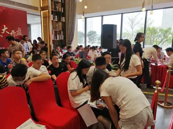 卖爆！城轨口新盘，不到你不服