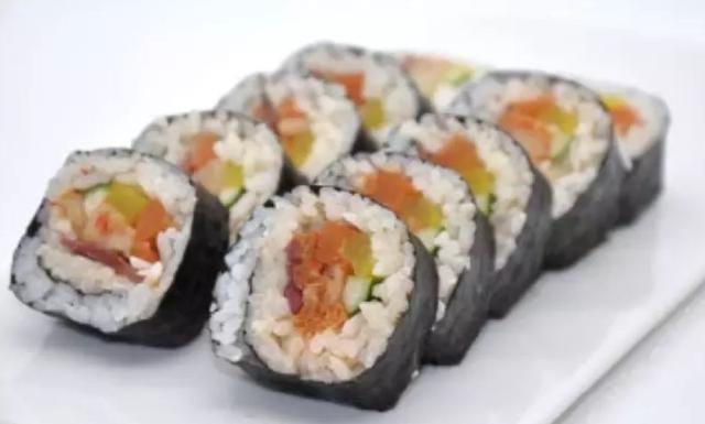 国际御景城丨舌尖上的美味—卷出创意 握紧幸福 寿司盛宴