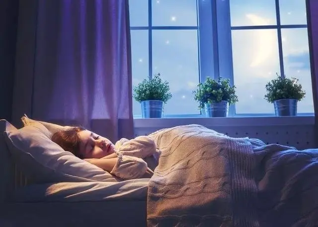生活在盛世名门,一天24小时是如何度过的?
