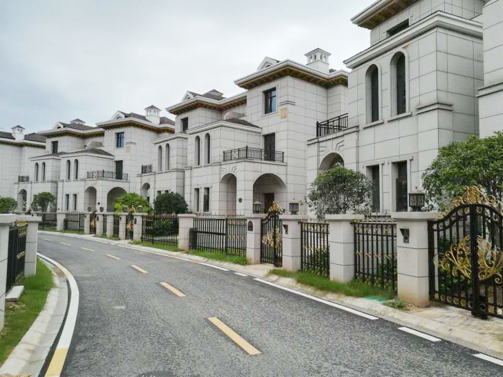 郑州十大豪宅小区排名是怎样的 个人房产证丢失补办流程