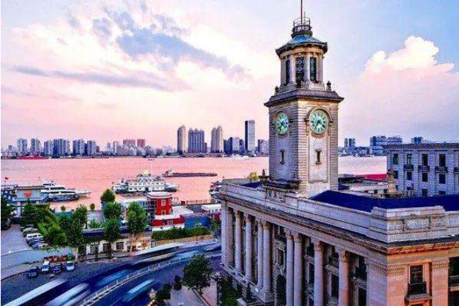 新一线城市武汉仅用三年留汉大学生超过百万