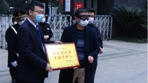为感谢抗“疫”一线人员 华宇业主自发捐赠物资