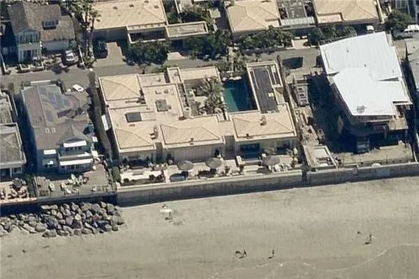 投资、慈善两不误：比尔·盖茨4300万美元买下加州海滨豪宅