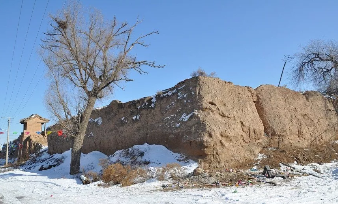蔚县古堡之殇 600余年历史的南方城村堡门楼倒塌