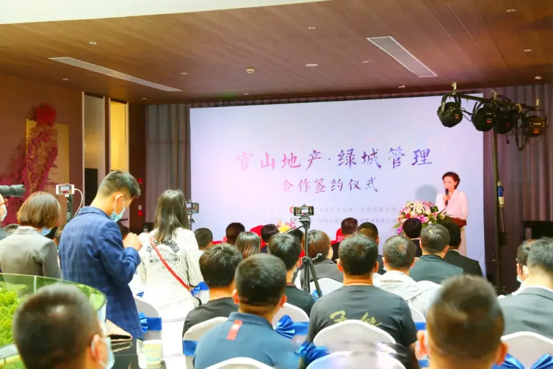 绿城管理集团绿城创新建设管理有限公司执行董事王朝晖先生,绿城创新