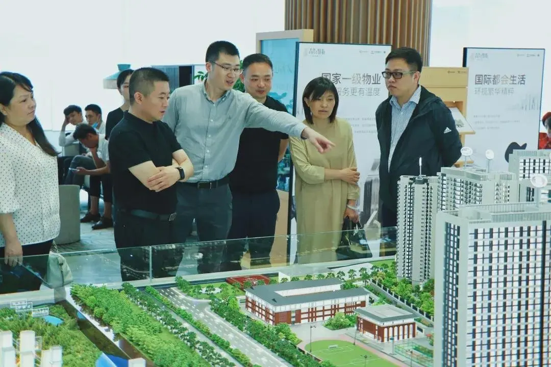 百年名校择址青秀2046，这一波业主福利诚意满满
