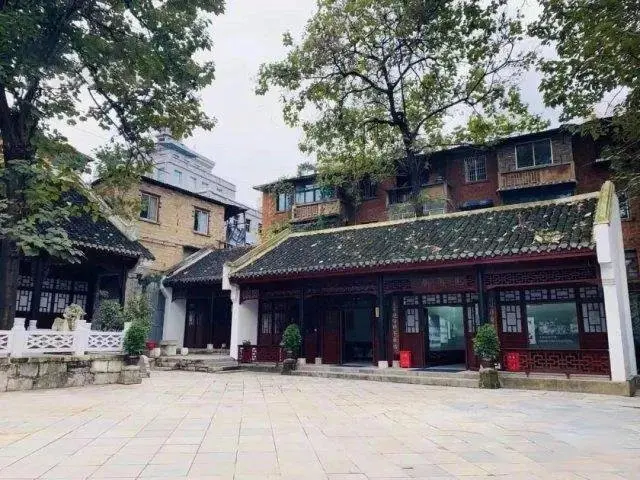 百年名校择址青秀2046，这一波业主福利诚意满满
