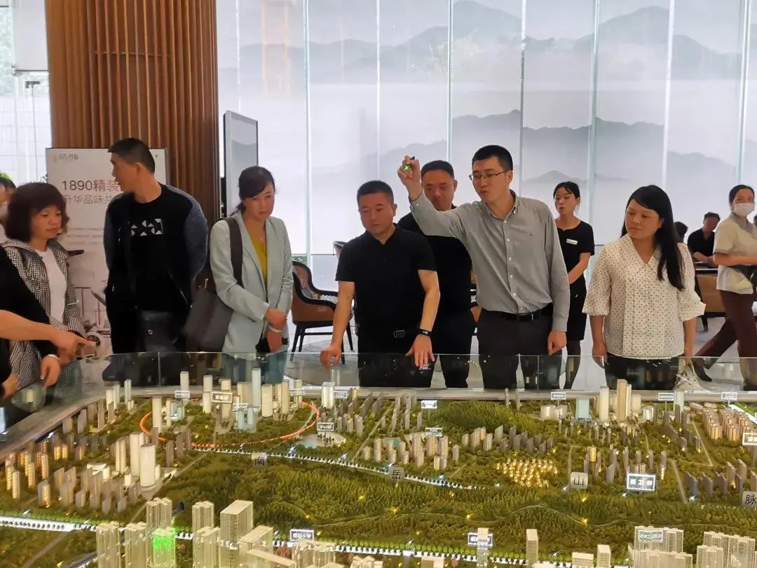 百年名校择址青秀2046，这一波业主福利诚意满满