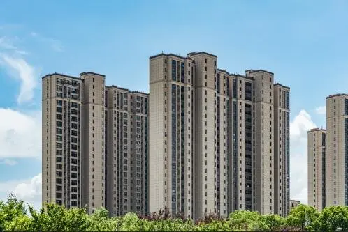 2大消息袭来,让购房者“紧绷之弦”落地,传递房地产3个明确信号