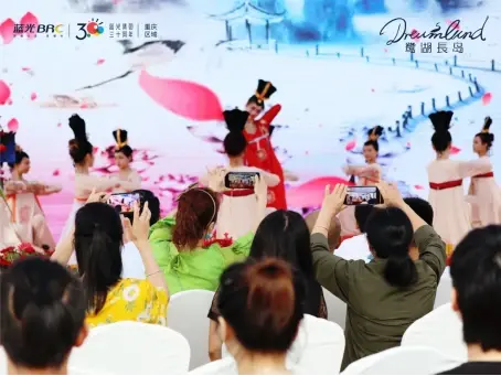 岛演现象级热度！ 蓝光·鹭湖长岛示范区火爆盛放