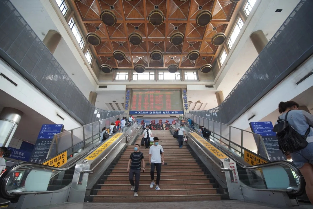 西安火车站南站房改造完成并投入使用 “美颜”归来 ！