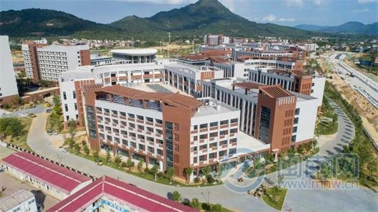 漳州这三所学校将合并成漳州高新职业技术学校 一并迁入高新区圆山脚下