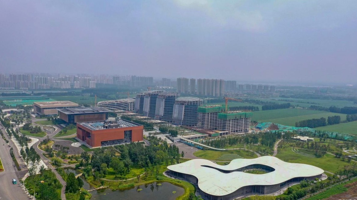 济宁市文化中心三期项目文化创意博览城、孵化基地主体结构封顶