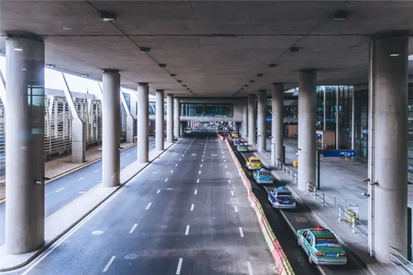 建业·信阳府|致敬城市摆渡人，与温暖共荣光
