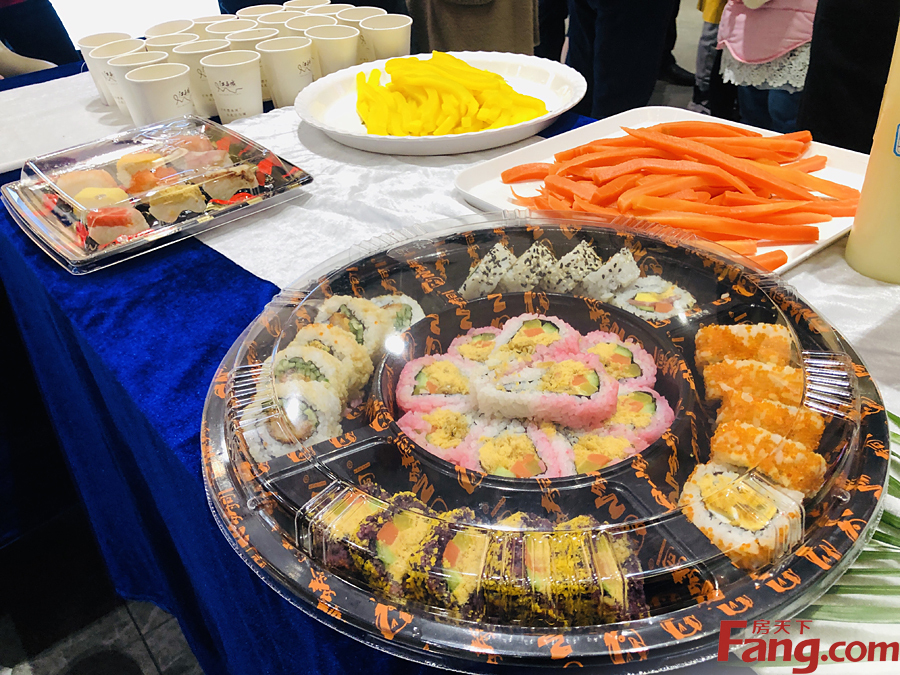 江与城寿司DIY 、水果捞、趣味游戏、幸运大抽奖欢乐上演！