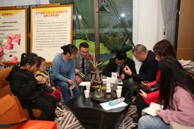 财信·九悦府纯奢生活体验馆——暨爱马仕名品展盛大开放