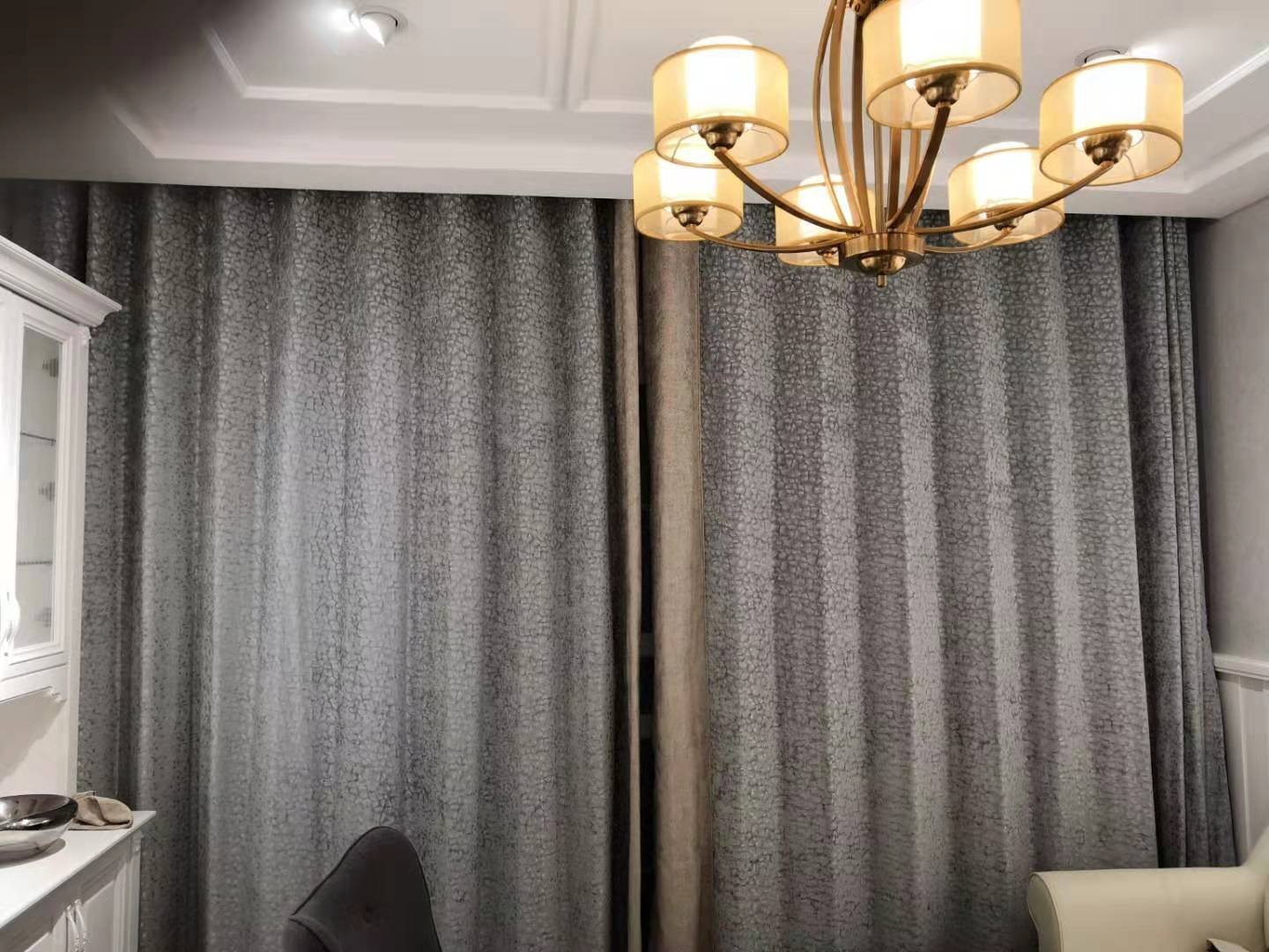伊莎莱-现代风格客厅窗帘效果图-客厅窗帘图片