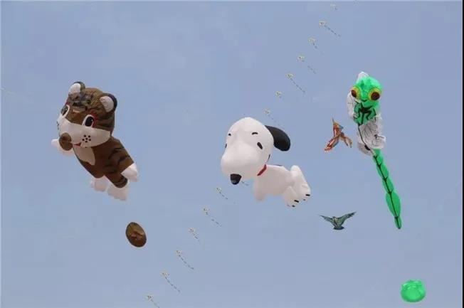 安阳吾悦广场| “筝”战吉尼斯，巨型风筝亮相安阳，你来吗！