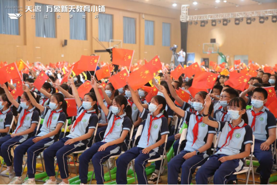 万象新天学校放歌新时代红领巾向党济南市庆祝中国共产党成立100周年