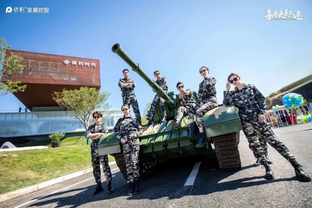 信央企 选保利 | 保利大连爱国主义国防教育兵器展轰动全城!