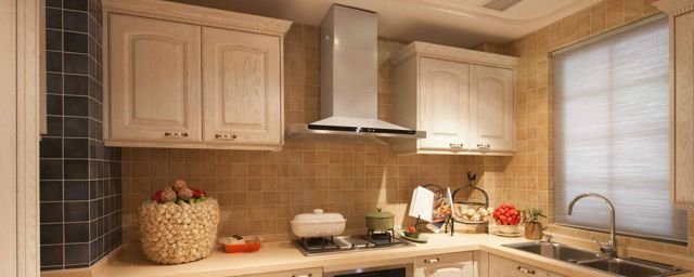 家用厨房排烟管道安装,让厨房更具生活美感