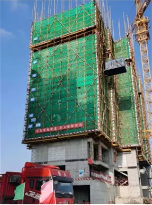 益宏·澴公元8月工程进度：1#、3#楼十一层墙柱钢筋绑扎完成，5#楼正在绑扎一层墙柱钢筋
