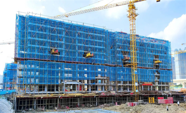 九烨·鼎观世界四期兰庭8月工程进度：1#楼主体已建至10层，3号楼已建至5层
