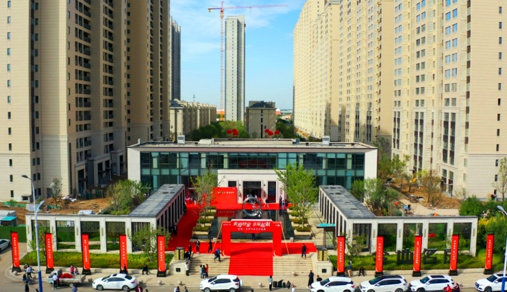 呼和浩特市新建商品房“交房即交证”试点项目首发仪式