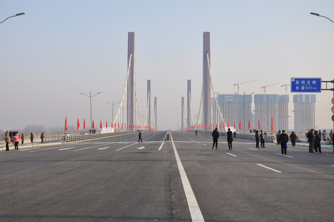 临汾市跨洰河大桥今日正式通车