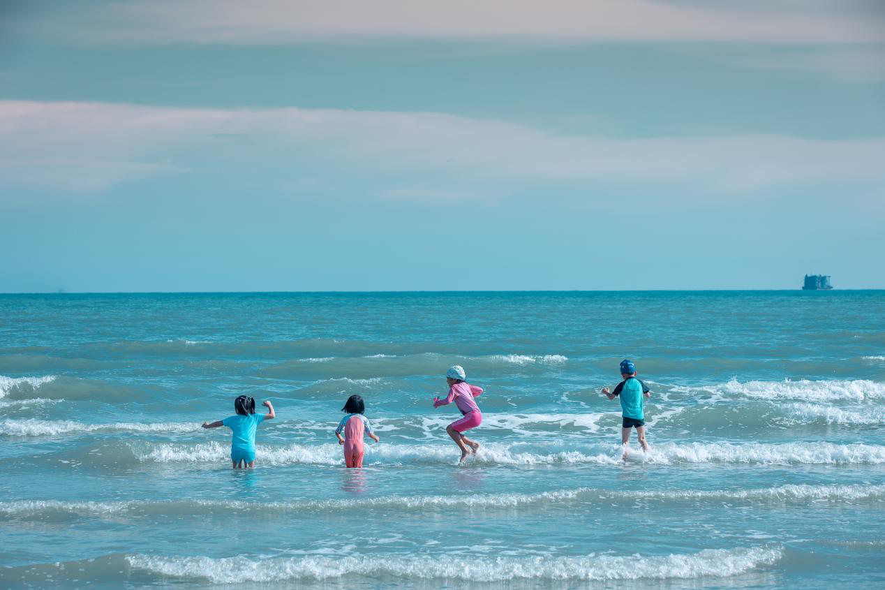 融创·钻石海湾丨北海专属乐活时光——发现更美的生活