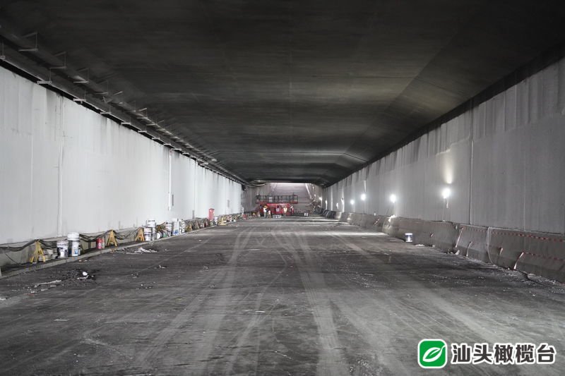 翠峰路及隧道工程进入收尾阶段！亚青会主场馆周边市政路网已经成型！