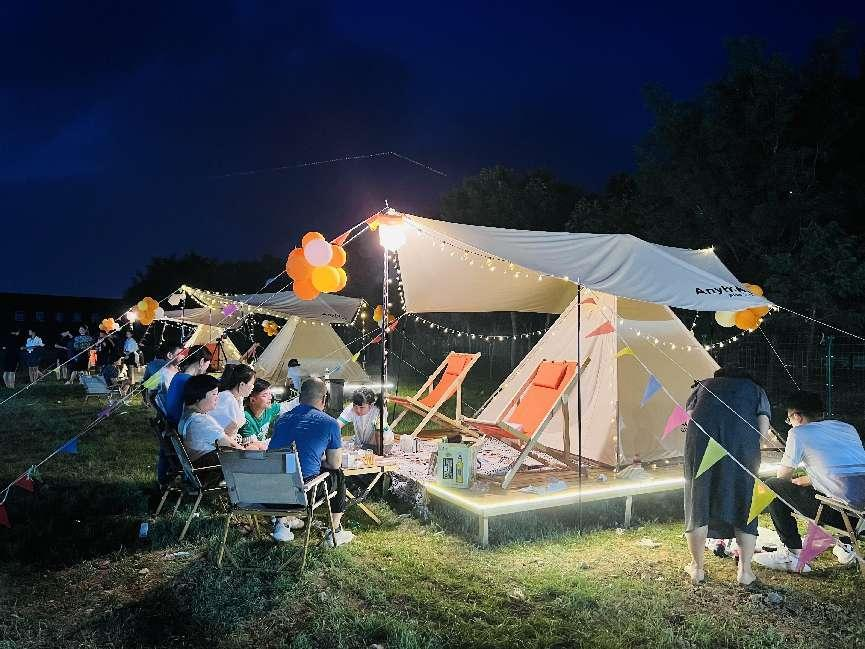 乐在仲夏夜，看建业洛邑新筑如何玩转“趣野”拾光帐篷节！