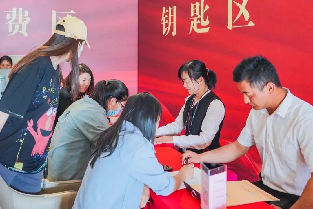 【交楼】交付盛启，昆明恒大文化旅游城500余户业主归家！