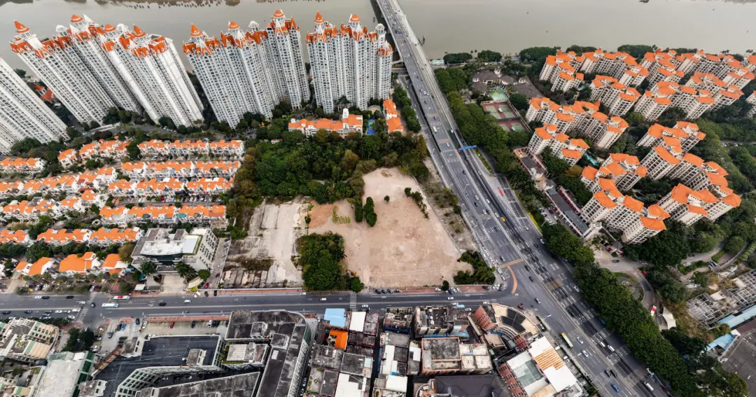 广州江景豪宅盘江湾·和樾VS龙湖·御湖境入市，谁的户型更优？