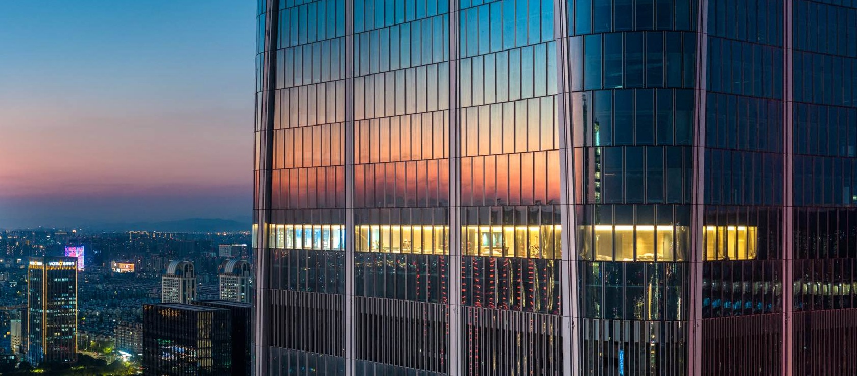 在建的“浙江第一高楼”，举办了一场艺术展？宁波中心大厦最新动向来了！