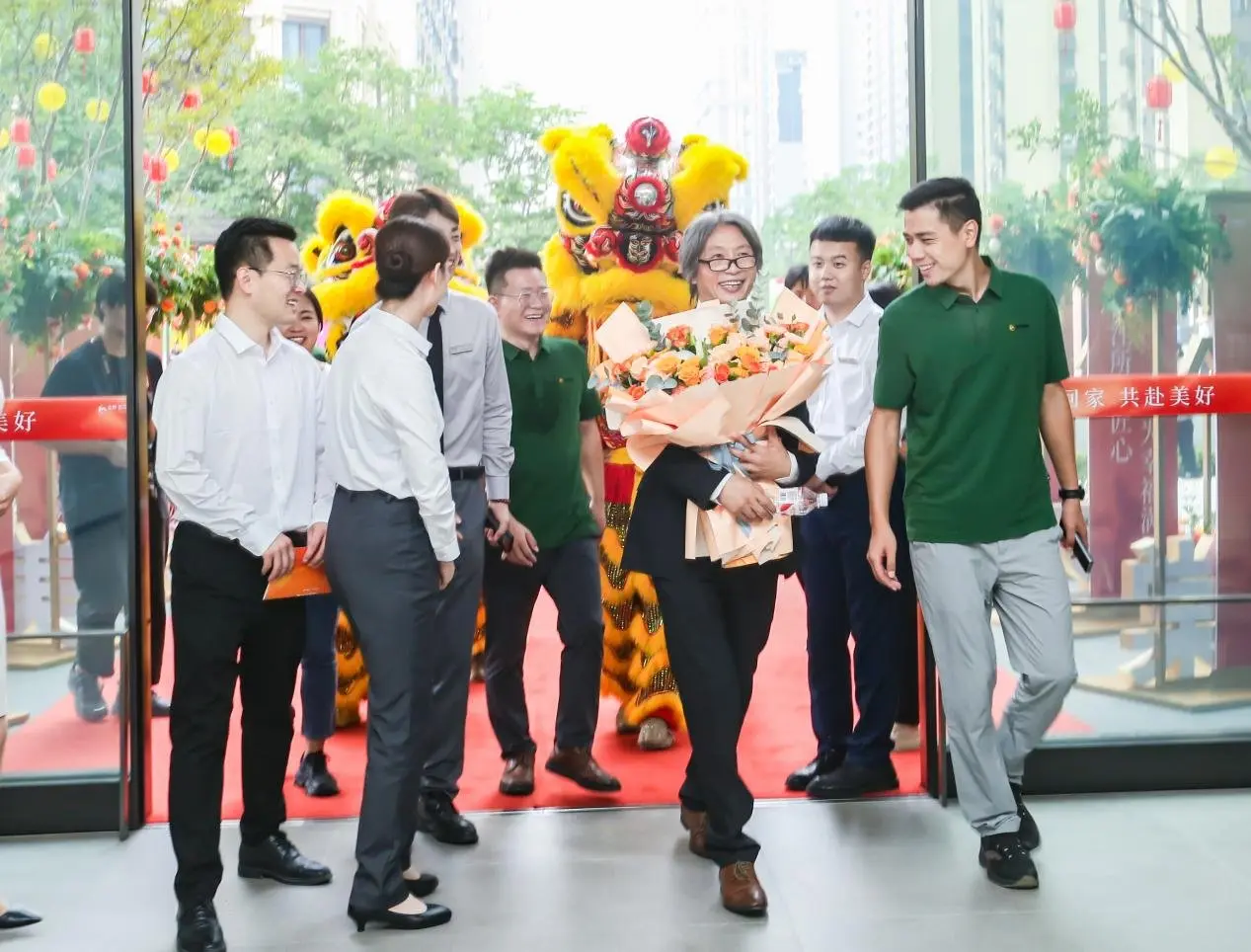 超越期许的兑现！金桥西棠交付盛启，为郑州品质交付再立新标杆