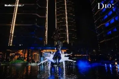 024武汉大事件｜一座珠宝上的园林实景奢映
