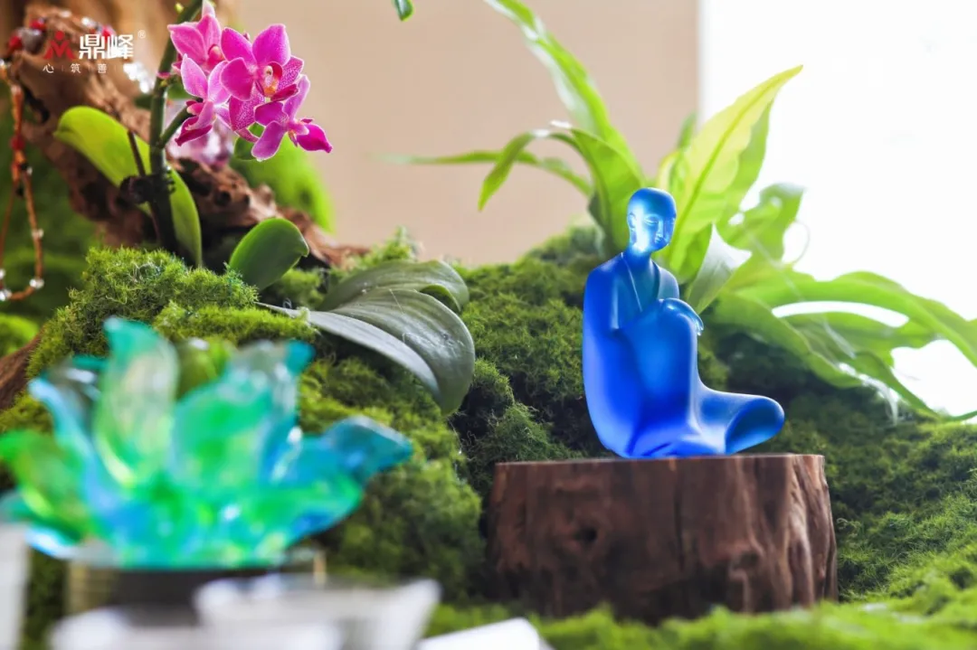 座无虚席！鼎峰源啟营销中心啟幕暨梁明毓琉璃艺术雅集