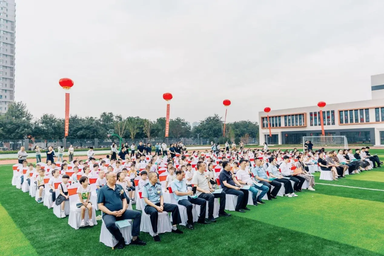 实力兑现 优教落地 | 裕东小学天玺校区开学典礼隆重举行