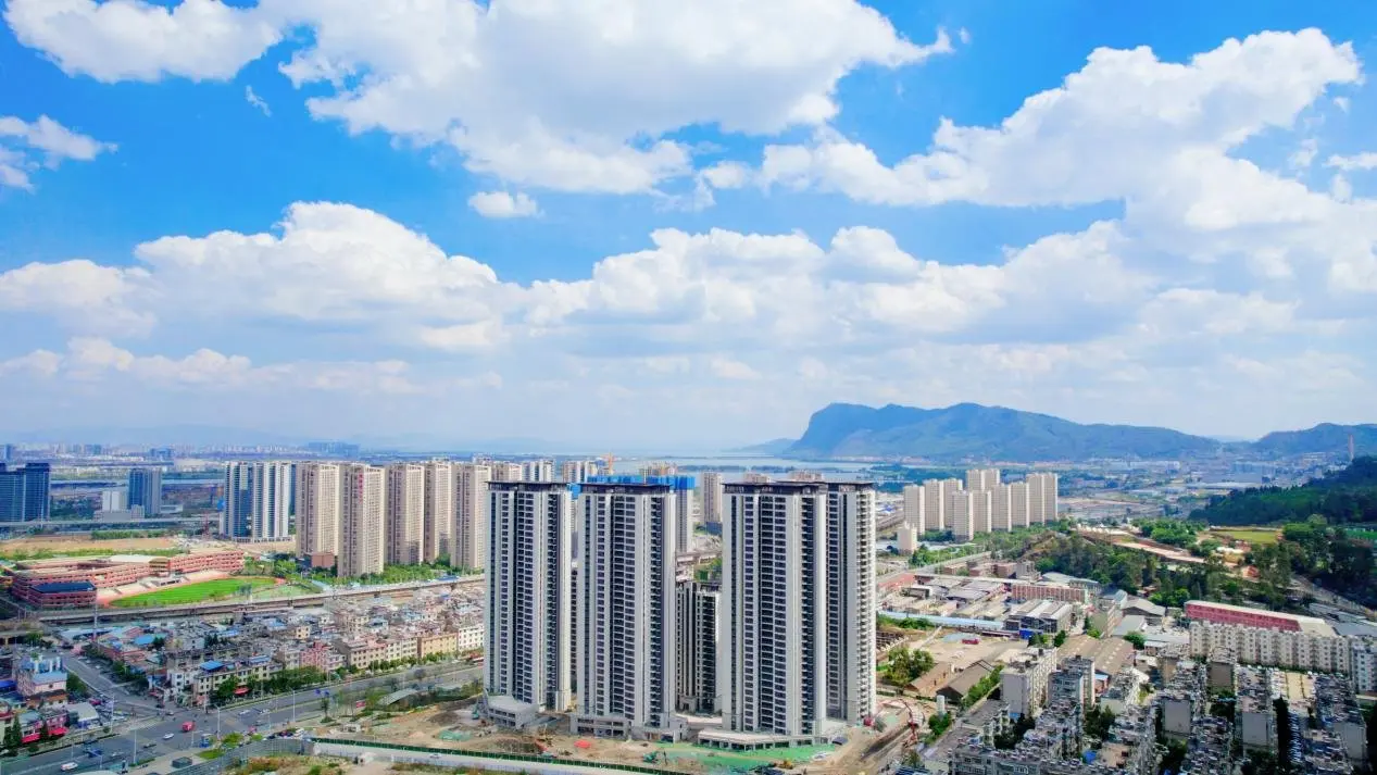 自然栖居 园藏山海丨大华·锦绣山海星萃苑实景园林倾城绽放！