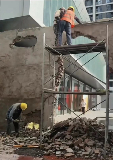 铁建花语堂 3600 万大门没了？四问之下，真相到底如何？