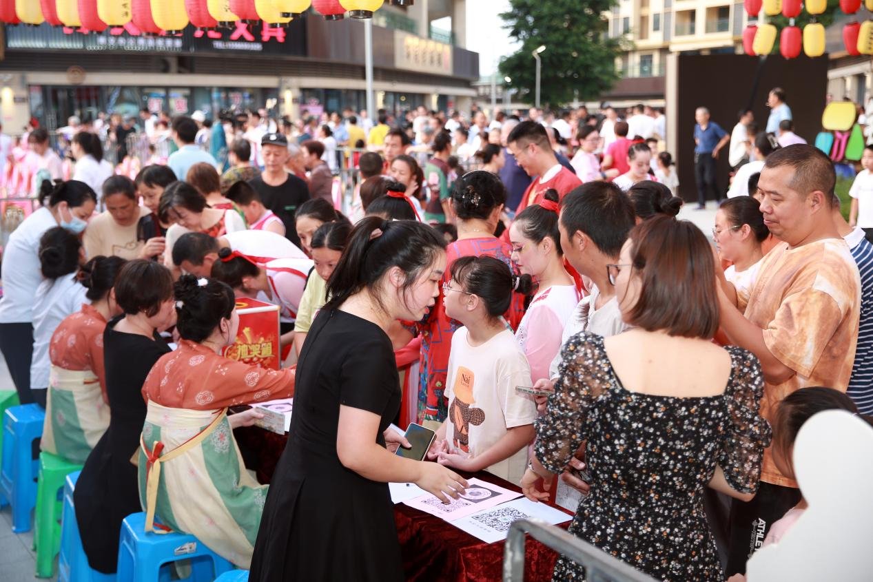 筑人间烟火，颂岁月长歌，北新·御龙湾第二届社群文娱晚会圆满落幕
